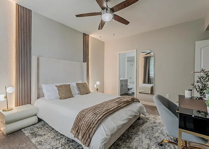 Kota 2049 Cozy 2br I 2ba - Pool - Gym - Free Parking Apartment *