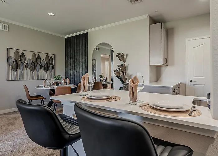 Apartment Kota 2049 Cozy 2br I 2ba - Pool - Gym - Free Parking